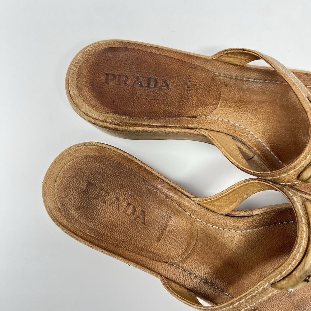 Vintage Prada 90s Y2K Brown Tan Triangle Logo Platform Wedge Thong Sandals 37 7 - Picture 6 of 10